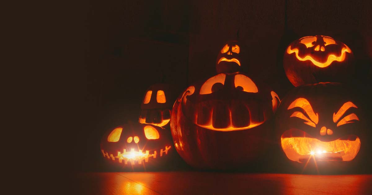 [image: glowing jack-o-lanterns]