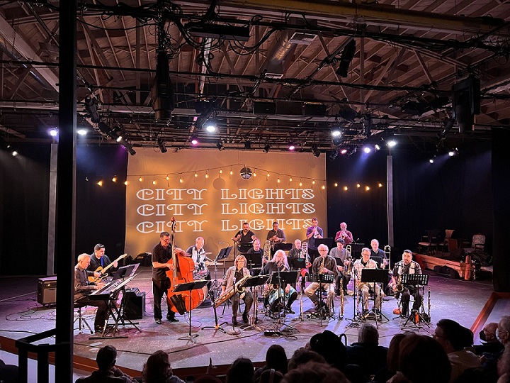 [image: Jazz big band 'Nineteen' playing on City Lights' stage.]